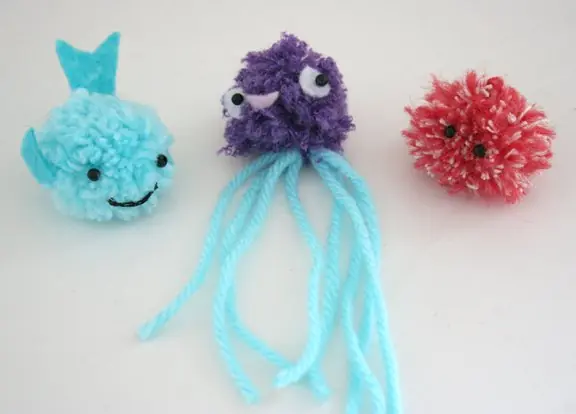 pop pom sea creature craft tutorial